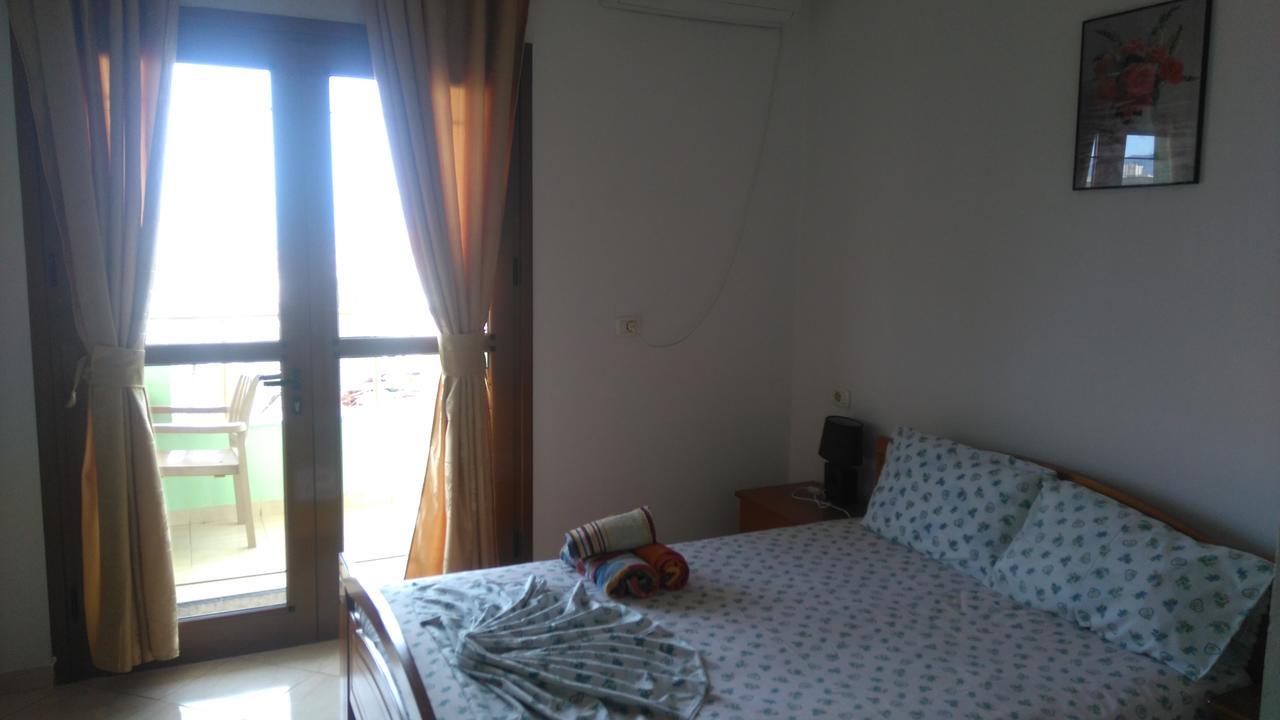 Jonny Guesthouse Ksamil Eksteriør bilde