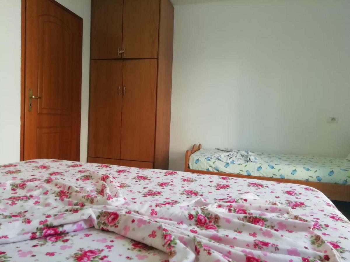 Jonny Guesthouse Ksamil Eksteriør bilde